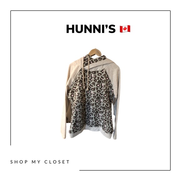 Lyra Hoodie Sweater - Hunni’s NWT - Picture 1 of 3